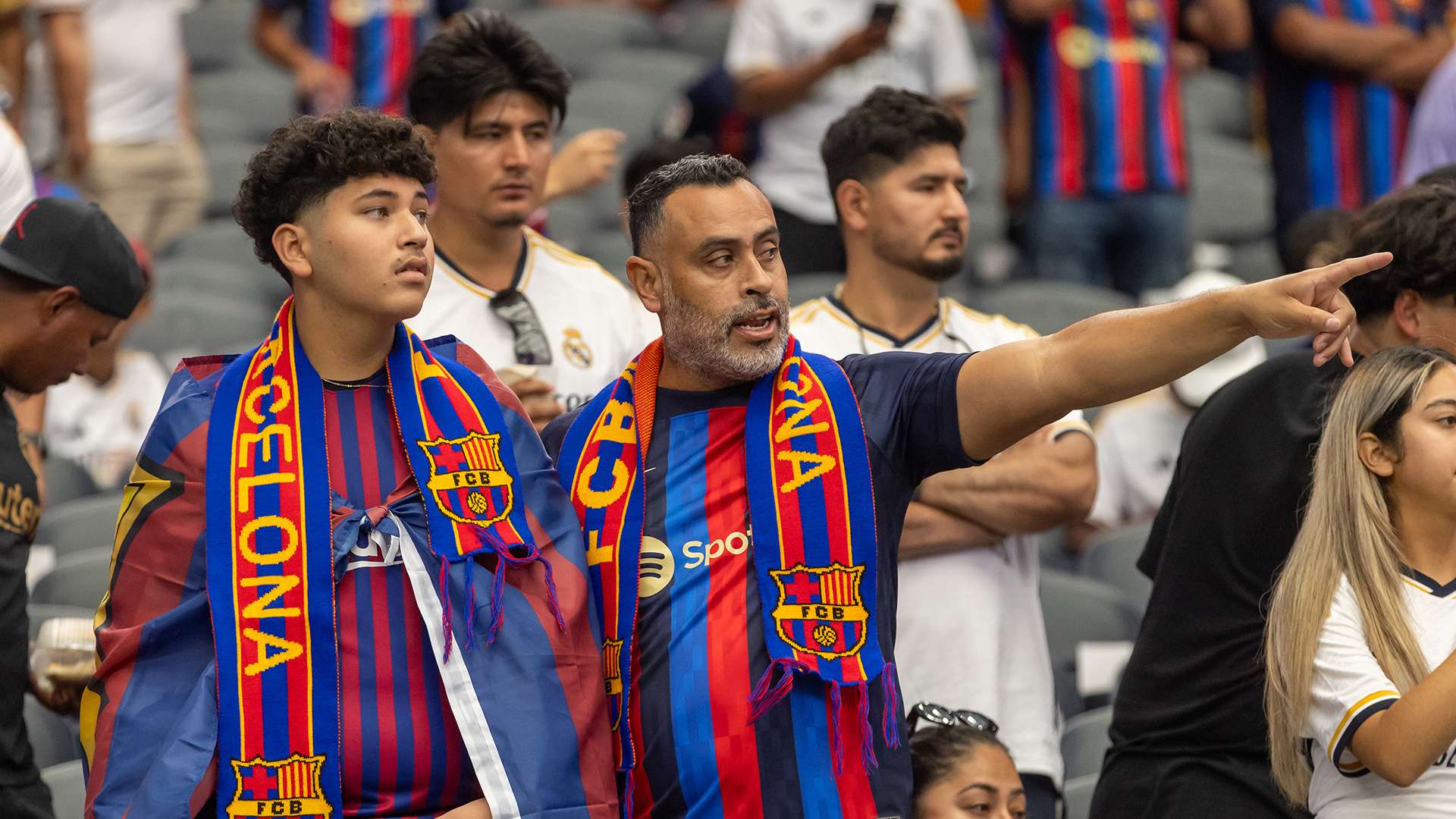 了极高的默 了极高的默